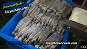 Automatic wax paper ice cream packaging machine video
