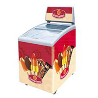 Small sliding curved glass top door ice cream freezer